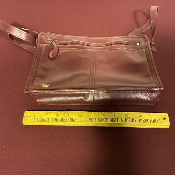 Vintage Phillippe Burgundy shoulder bag purse - Picture 13 of 13